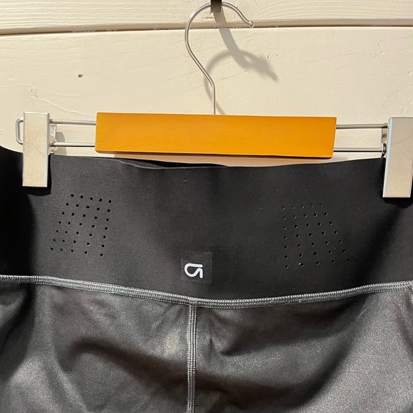 🩶 GapFit Sculpt Revolution Capri Leggings – Size XL - Picture 6 of 7